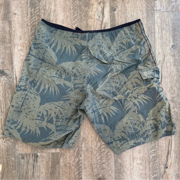 Vintage Honolua Surf Company Boardshorts - Picture 2 of 6